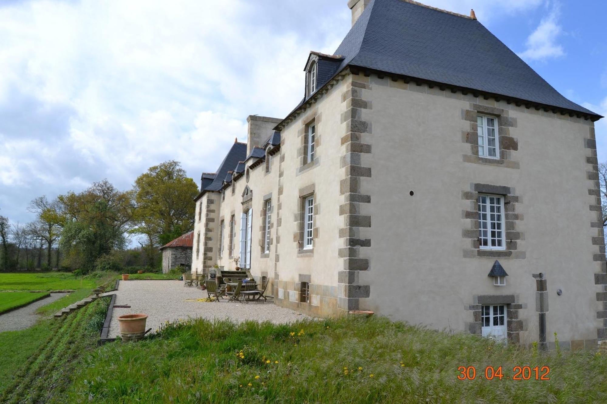 Manoir De Belle-Noe Bed & Breakfast Dol-de-Bretagne Exterior photo